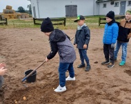 Integrujemy się ze sobą i otaczającą nas przyrodą   