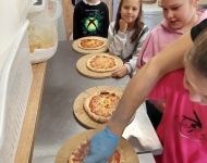 Wyjście kl. 3c do pizzerii 