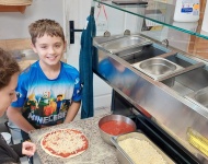 Wyjście kl. 3c do pizzerii 